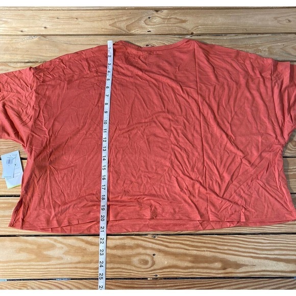NWT Old Navy Active Fueled by Sunshine Statement T Shirt Size XL Women’s Coral - Picture 6 of 7
